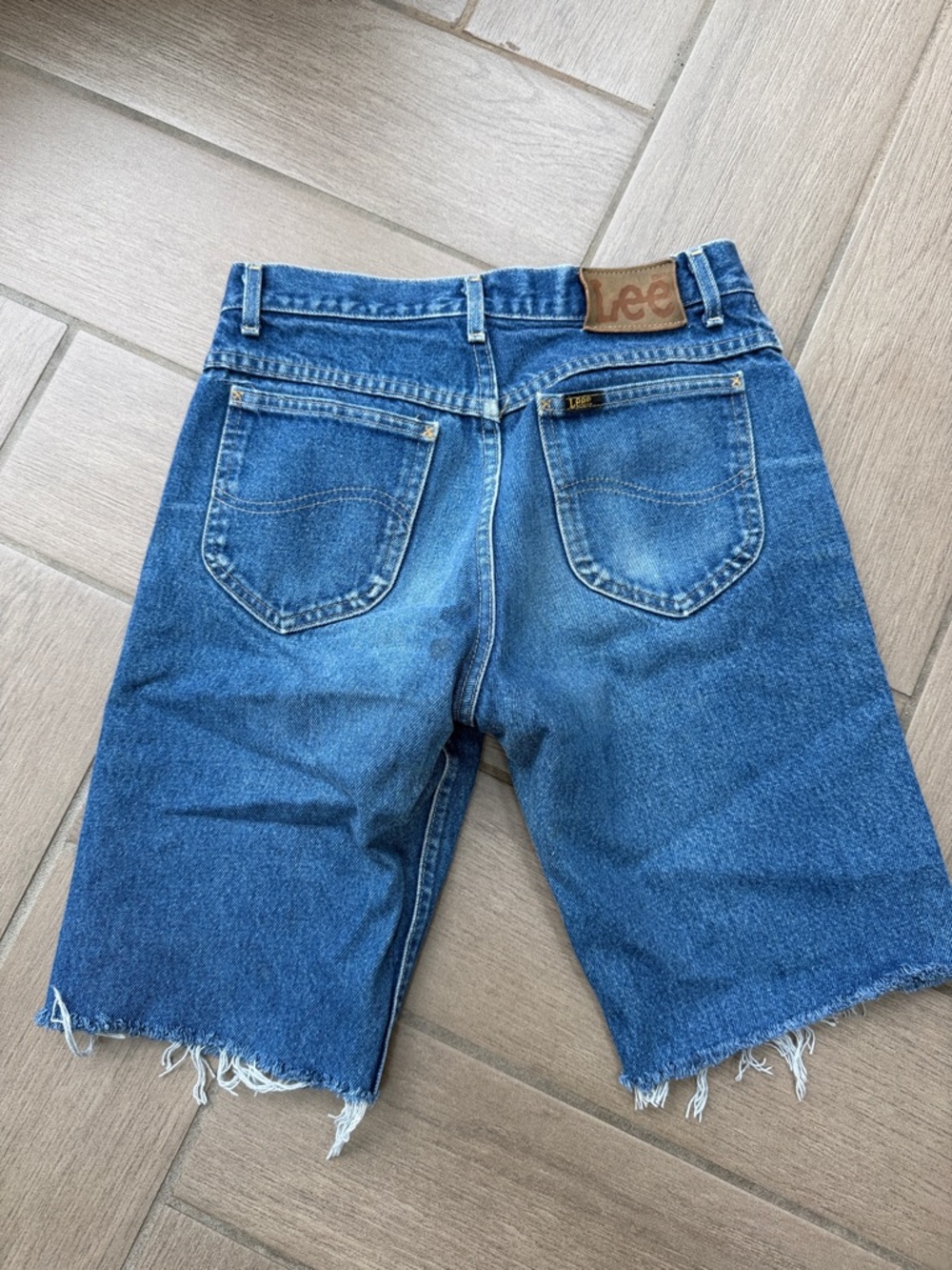 Lee Cutoff Denim Shorts in Medium Blue made in USA vintage 29